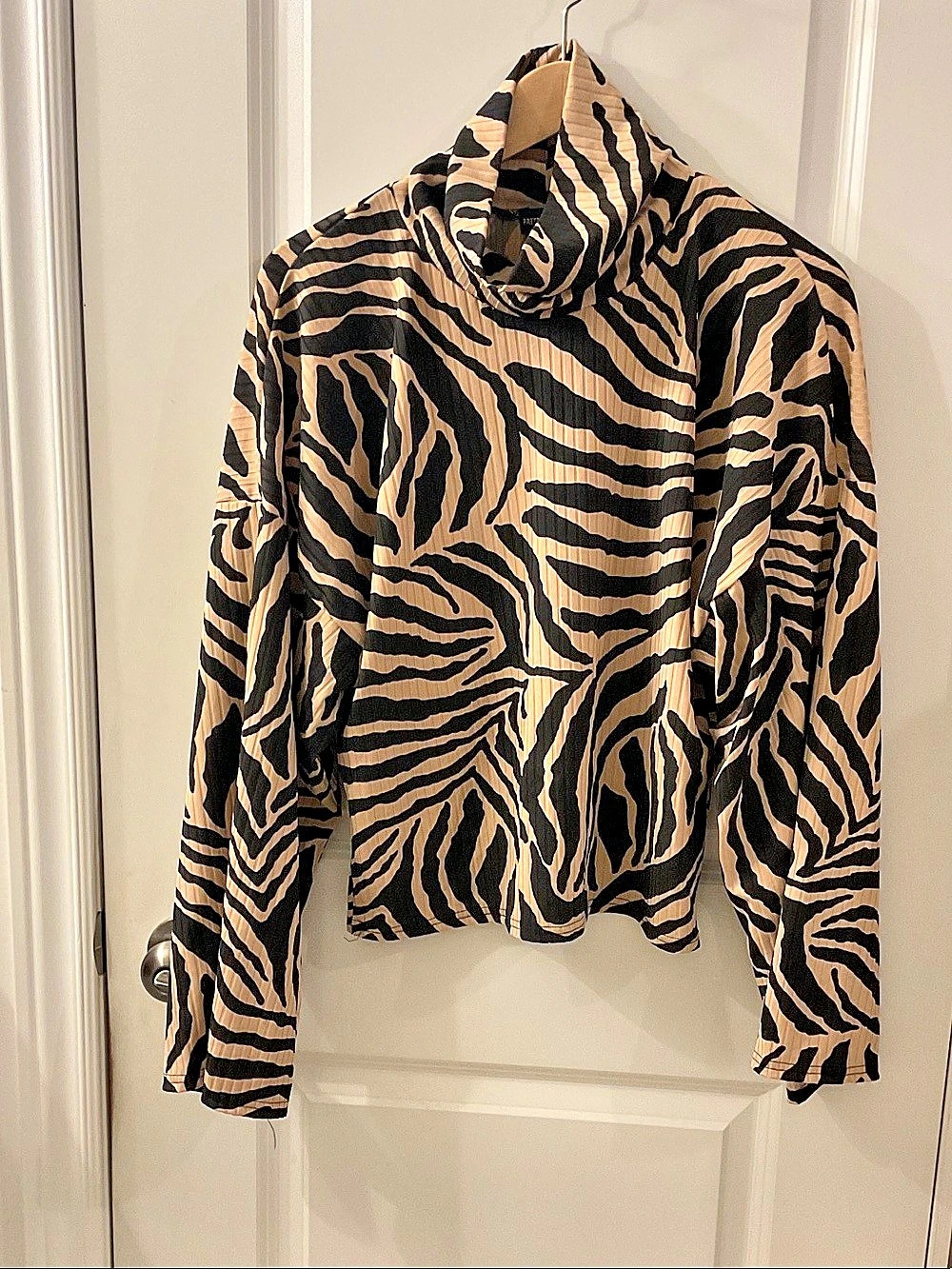 PrettyLittleThing Zebra Print Ribbed Turtleneck Top Brown & Black UK 10